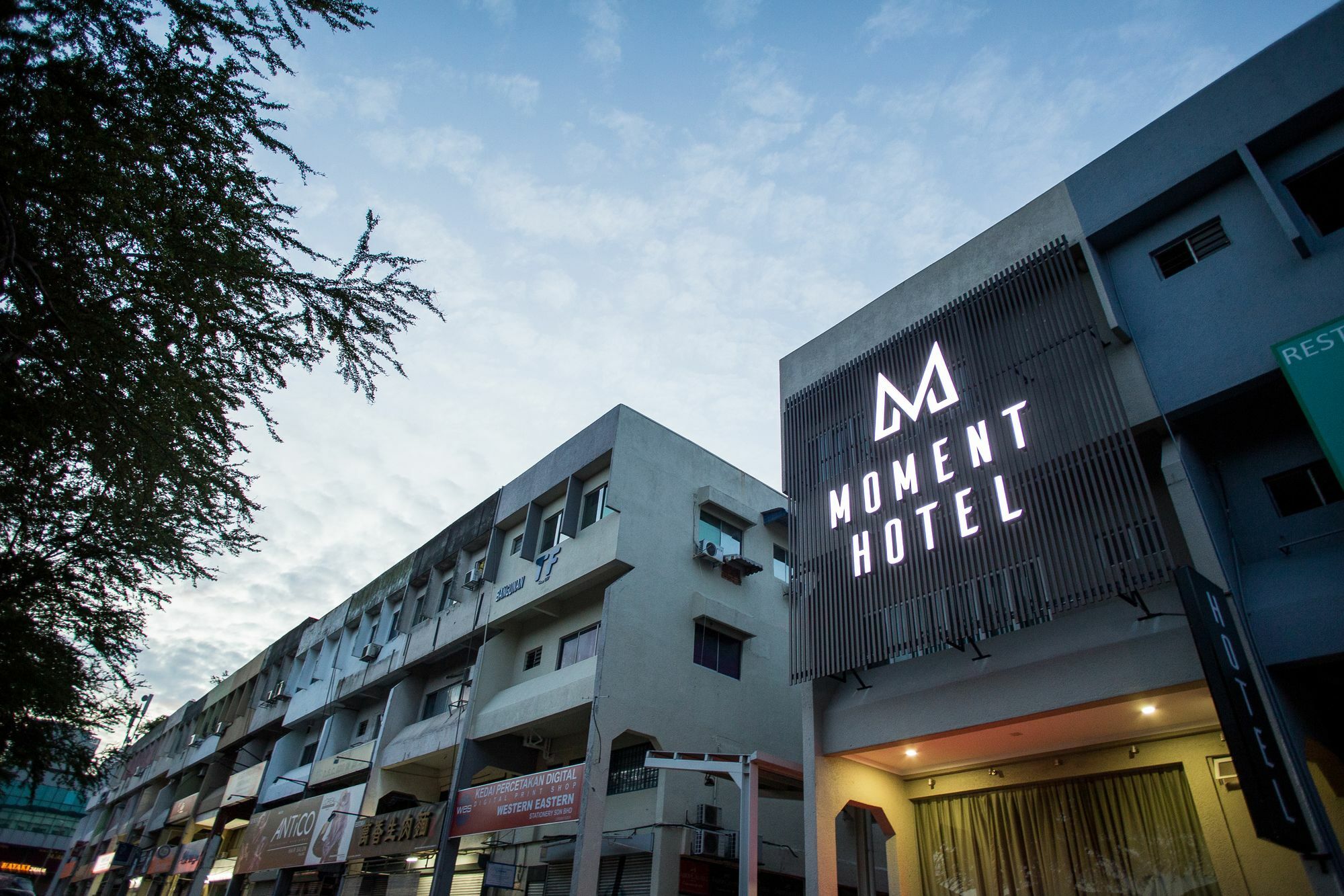 Moment Hotel Petaling Jaya Exterior photo